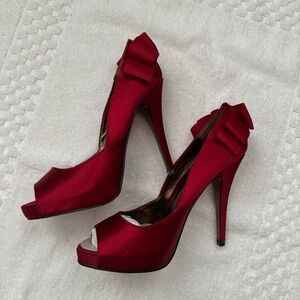 CHARLES by Charles David Frilly Bow Pump